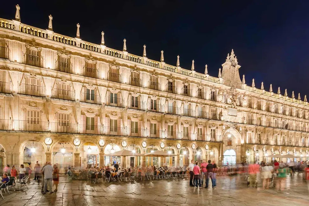 Salamanca Luxury Plaza