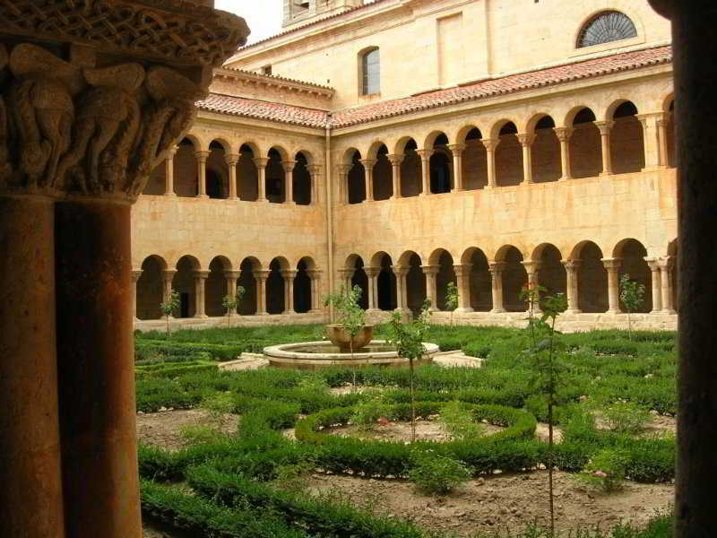 Hotel Santo Domingo De Silos