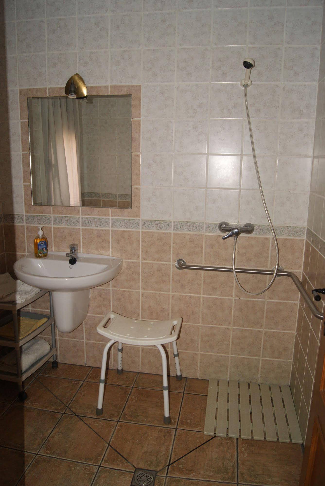 Casas Arroal