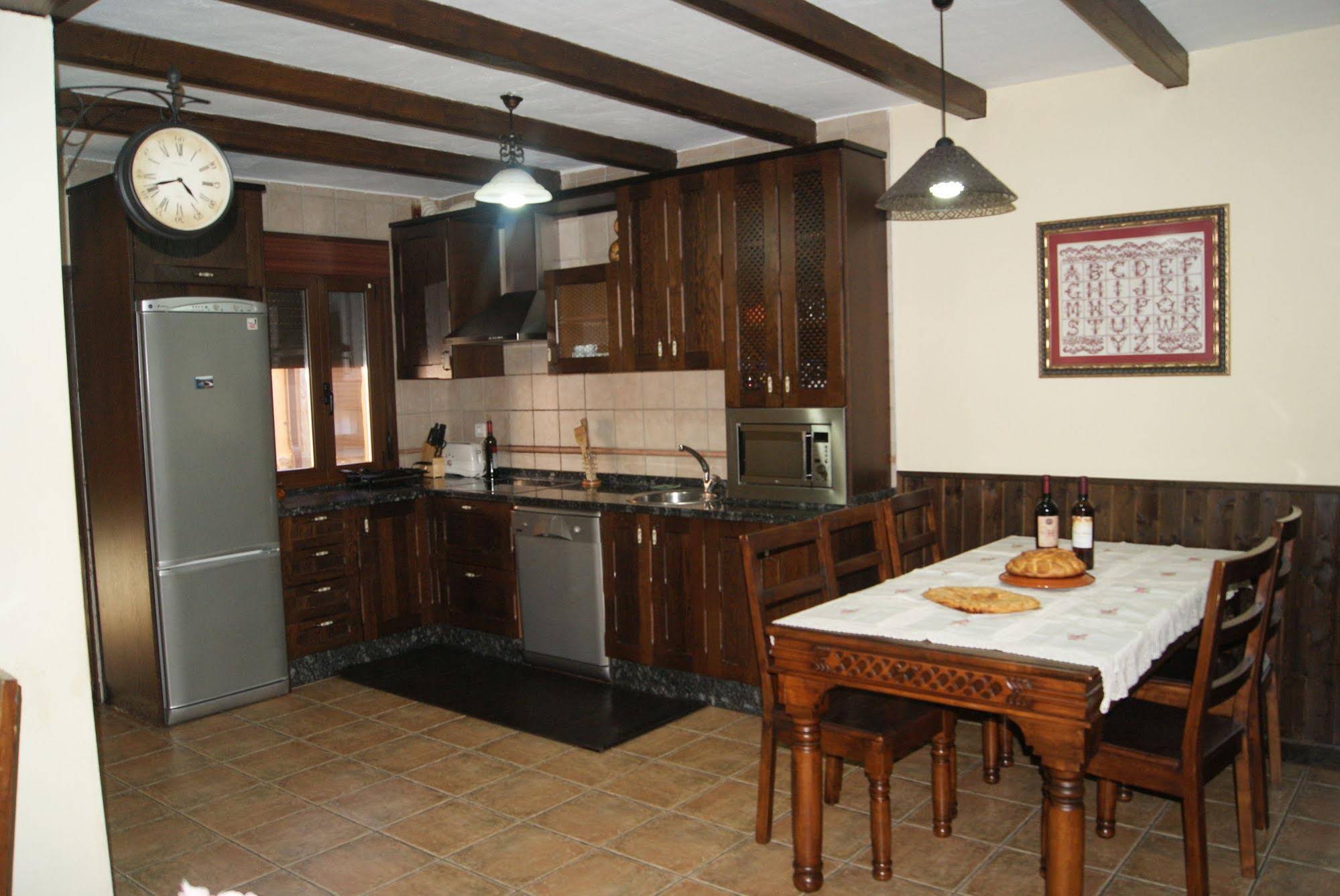 Casas Arroal