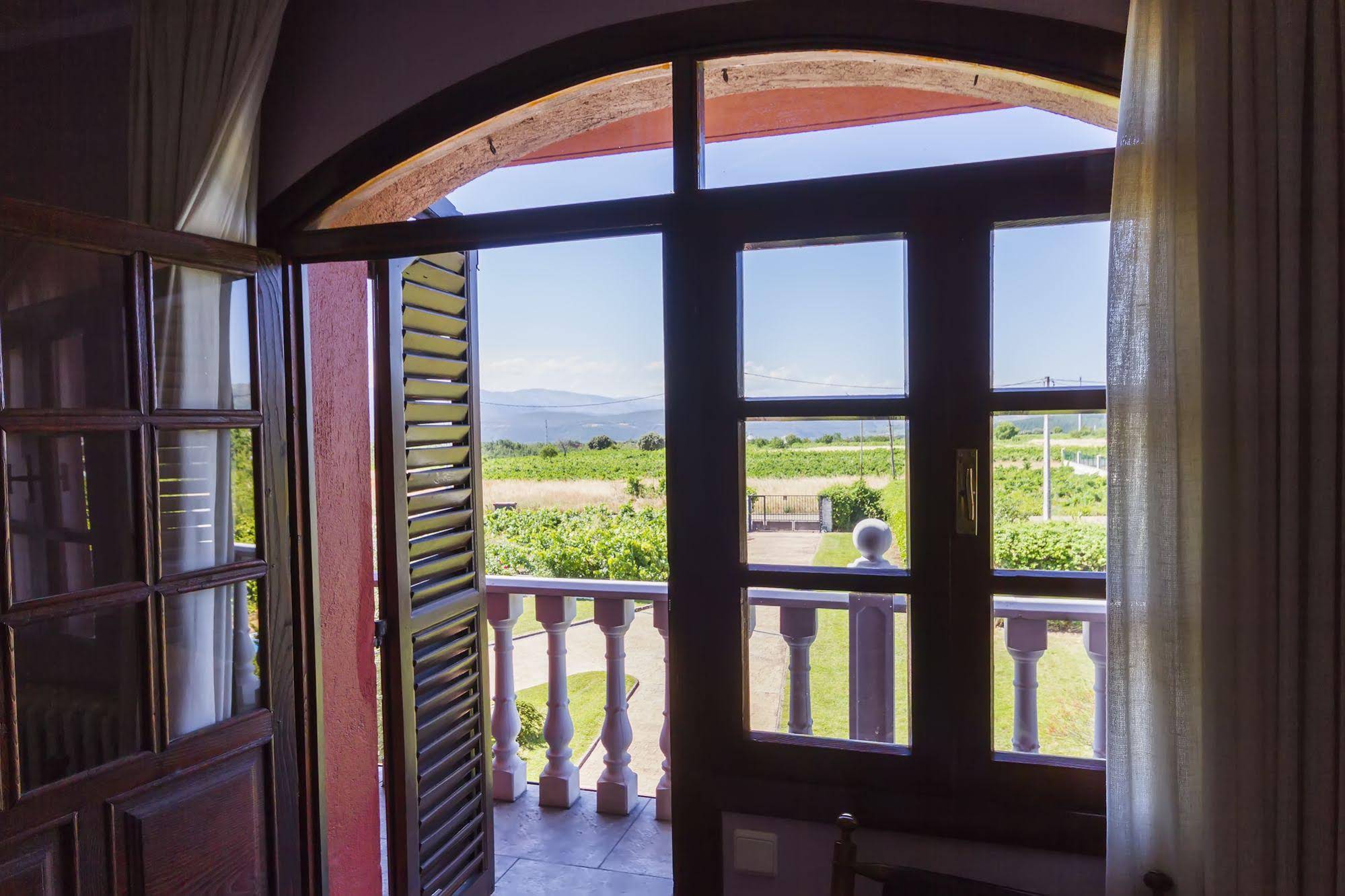 Hotel Rural Lacelo