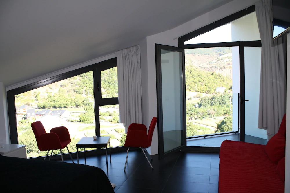 Hostal Tres Campanas