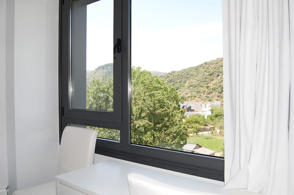 Hostal Tres Campanas