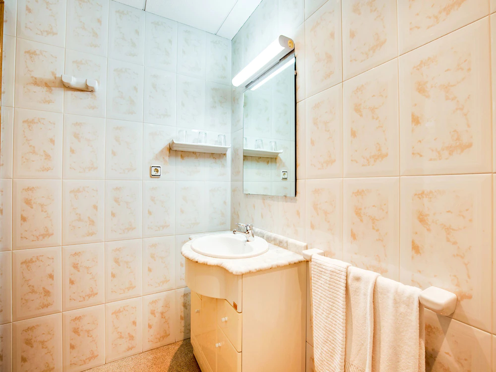 Hotel Blanc i Negre by OYO Rooms