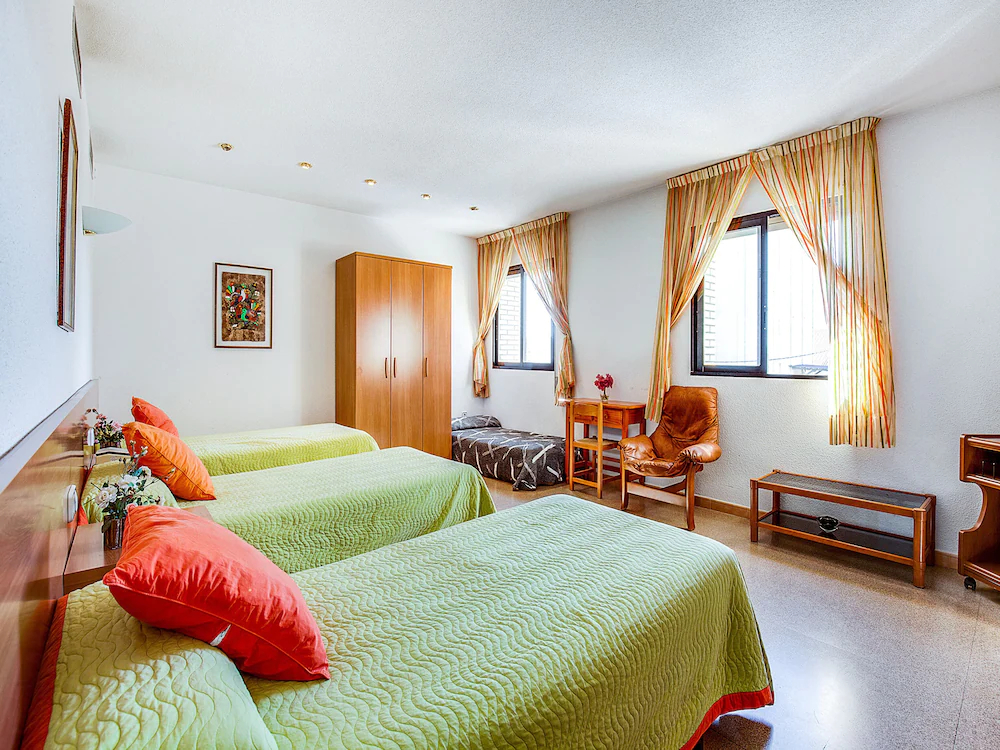 Hotel Blanc i Negre by OYO Rooms