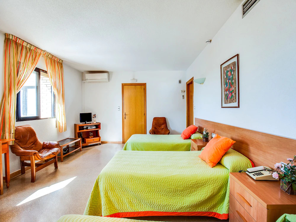 Hotel Blanc i Negre by OYO Rooms