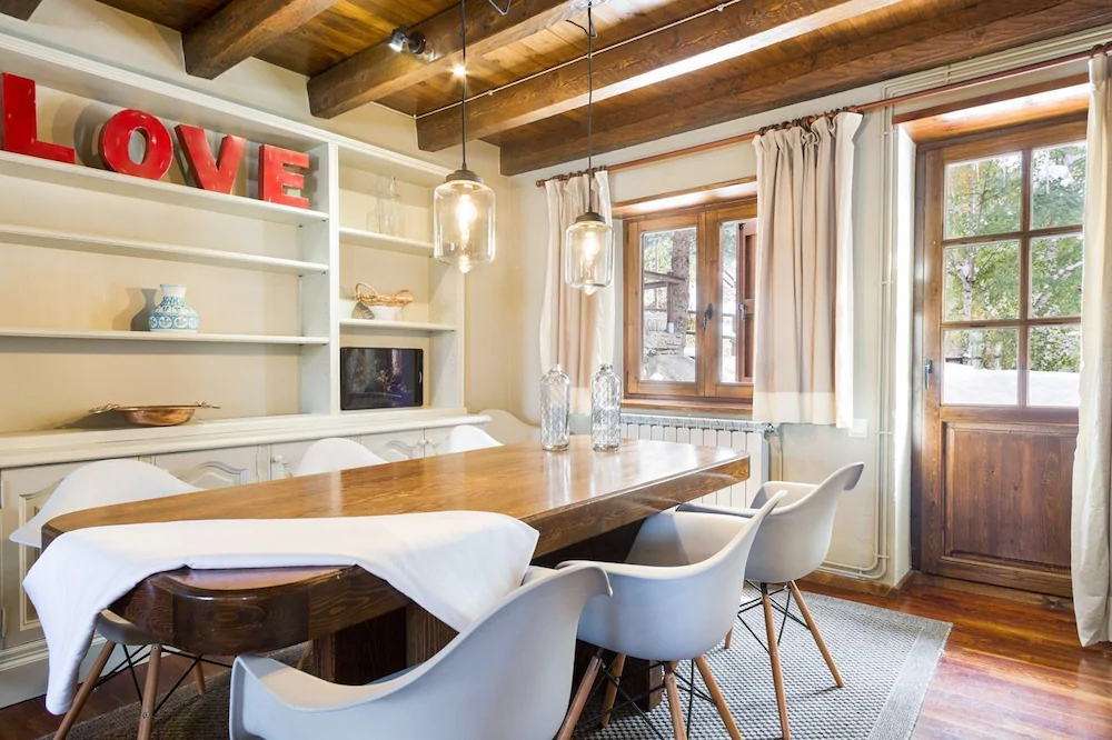 Luderna-Casa Con Terraza Cuylas