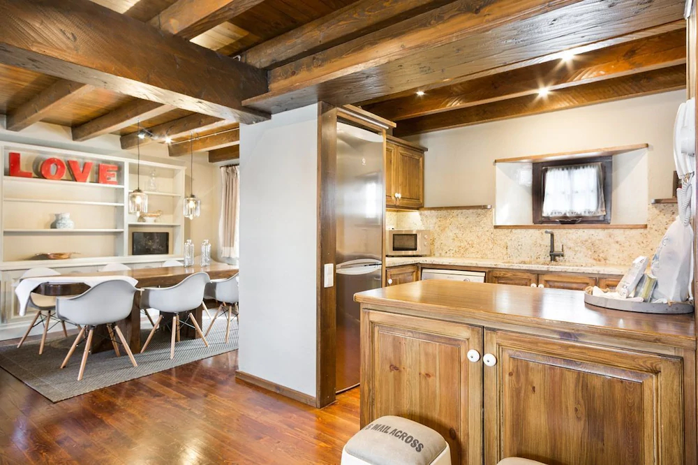 Luderna-Casa Con Terraza Cuylas