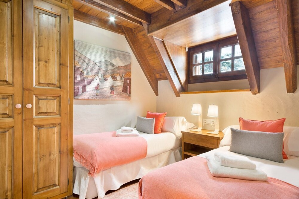 Luderna-Casa Con Terraza Cuylas