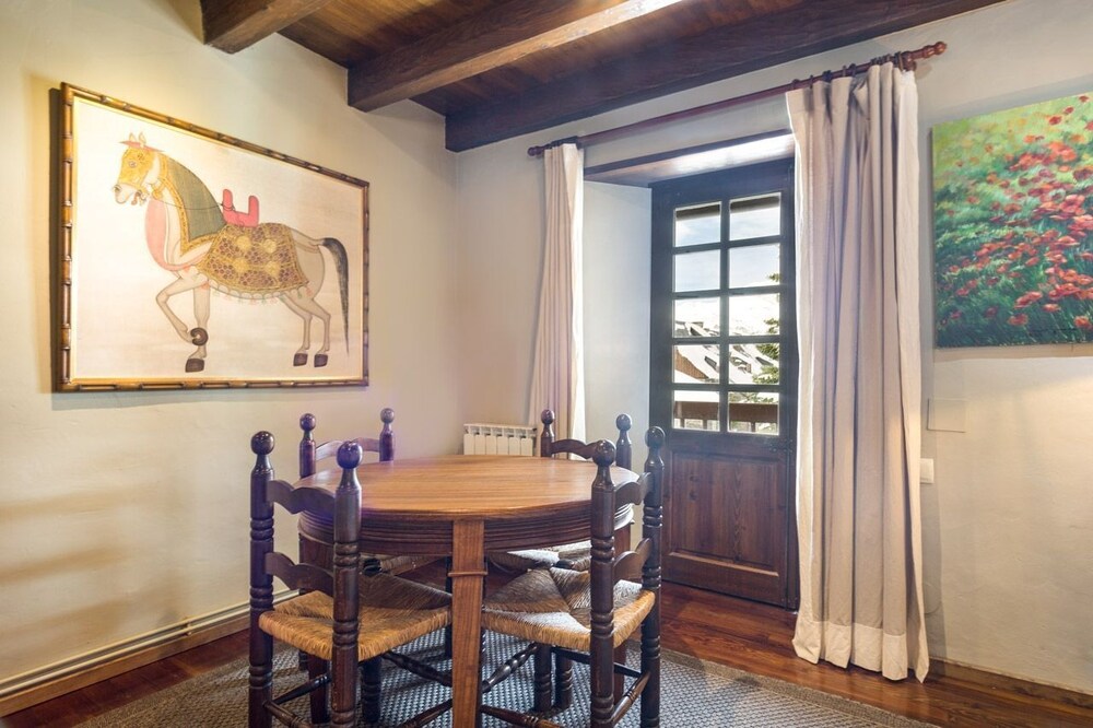 Luderna-Casa Con Terraza Cuylas