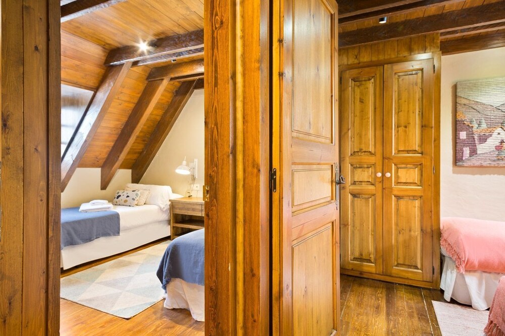 Luderna-Casa Con Terraza Cuylas