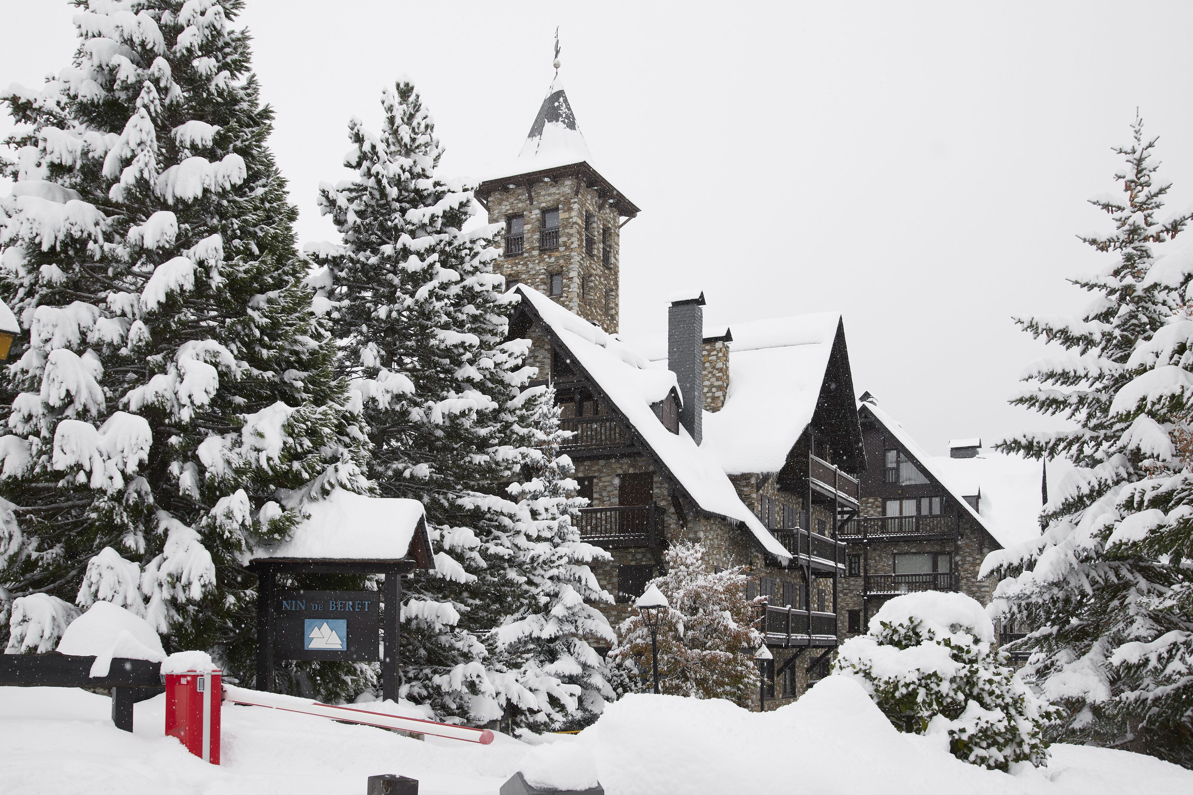 Nin de Beret by FeelFree Rentals