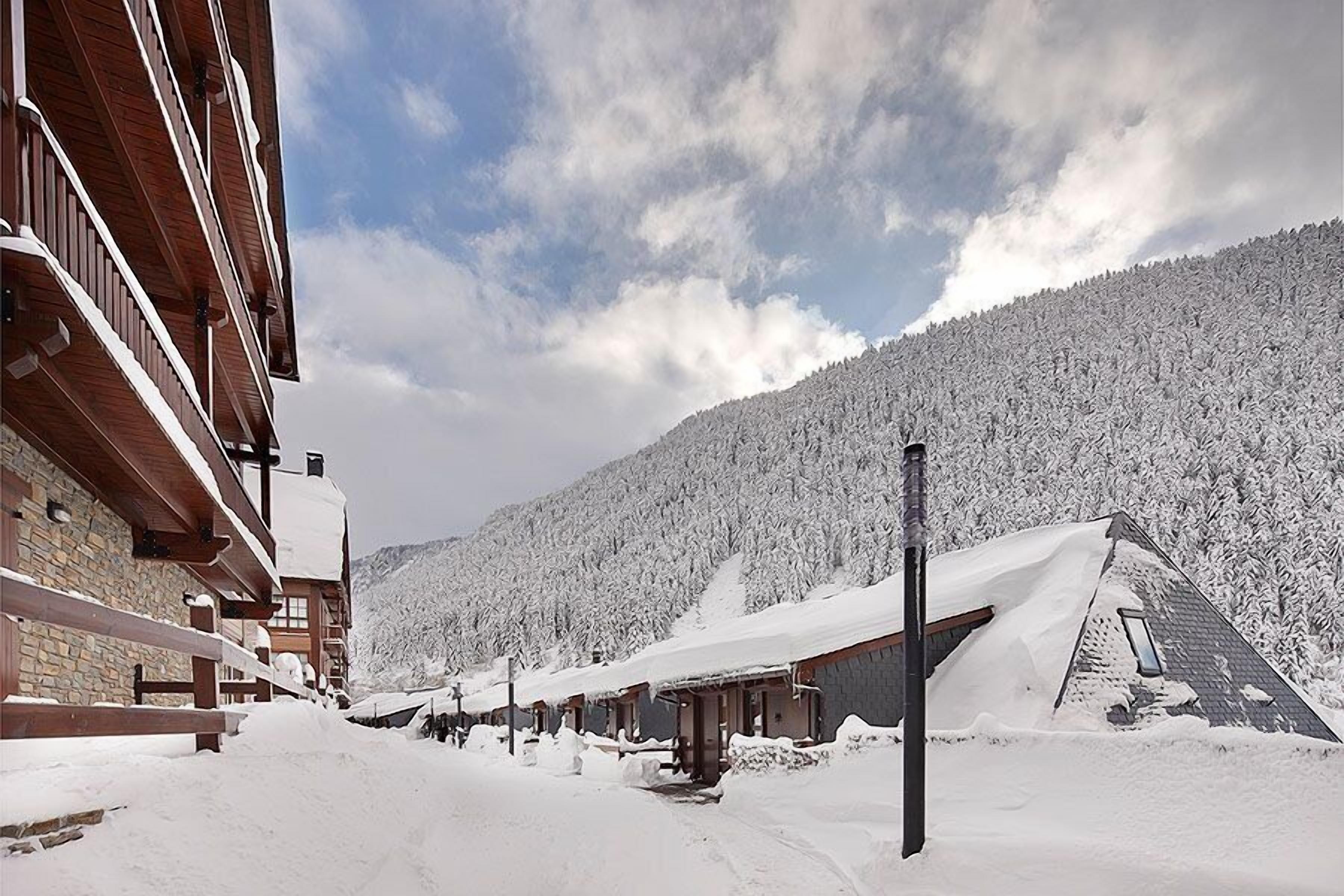 Nin de Beret by FeelFree Rentals