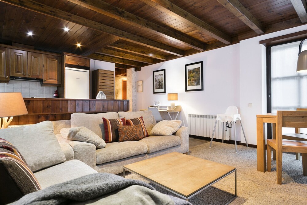 Residencial Val de Ruda by Luderna