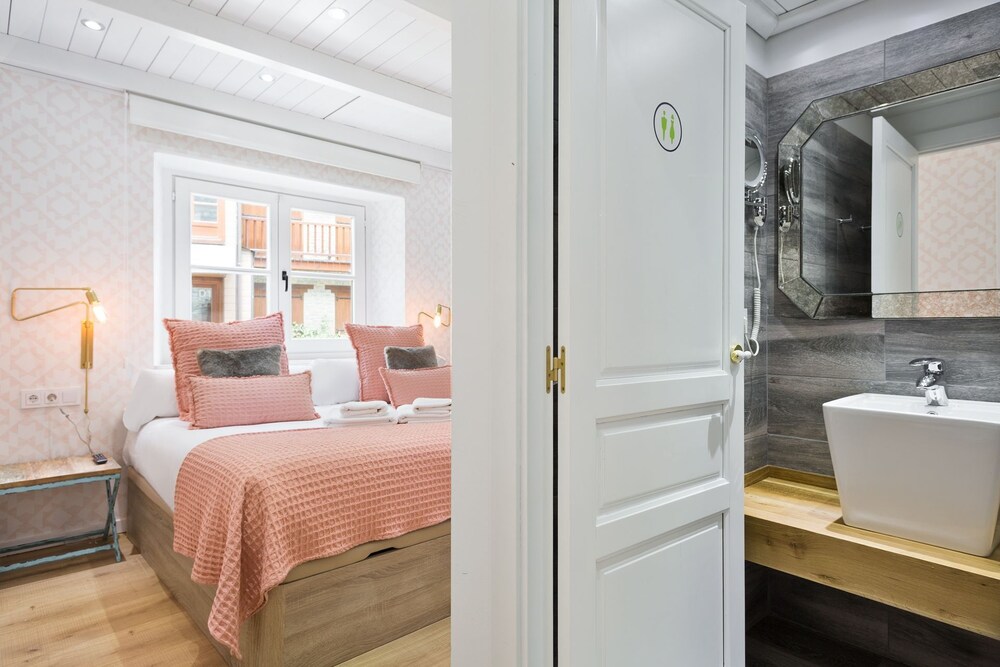 Residencial Val de Ruda by Luderna