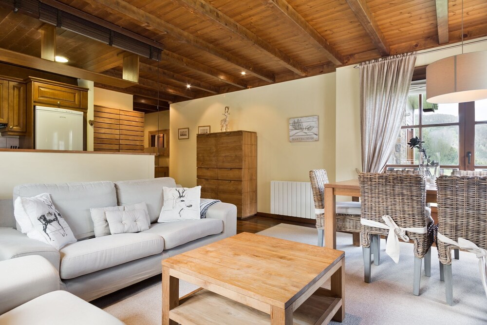 Residencial Val de Ruda by Luderna