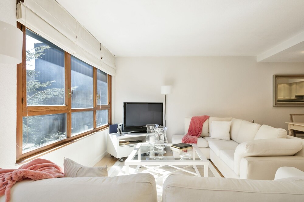 Residencial Val de Ruda by Luderna