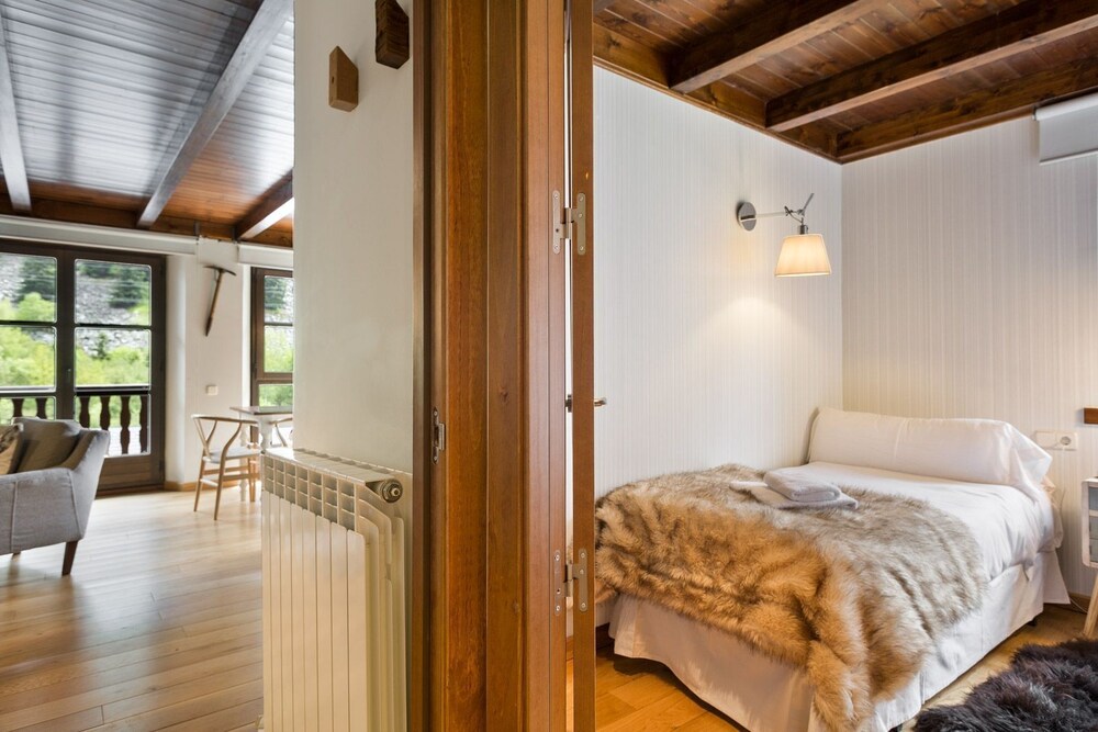 Residencial Val de Ruda by Luderna