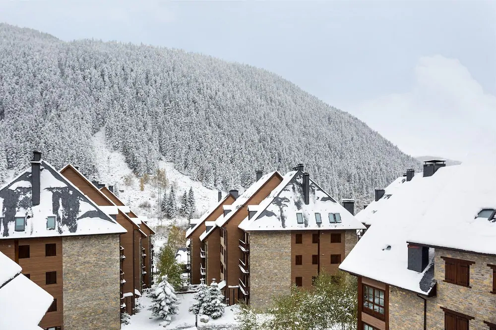 Residencial Val de Ruda by Luderna