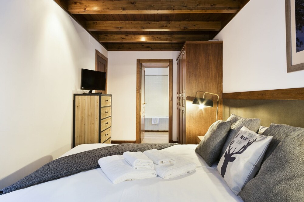 Residencial Val de Ruda by Luderna