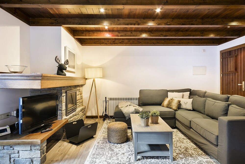 Residencial Val de Ruda by Luderna