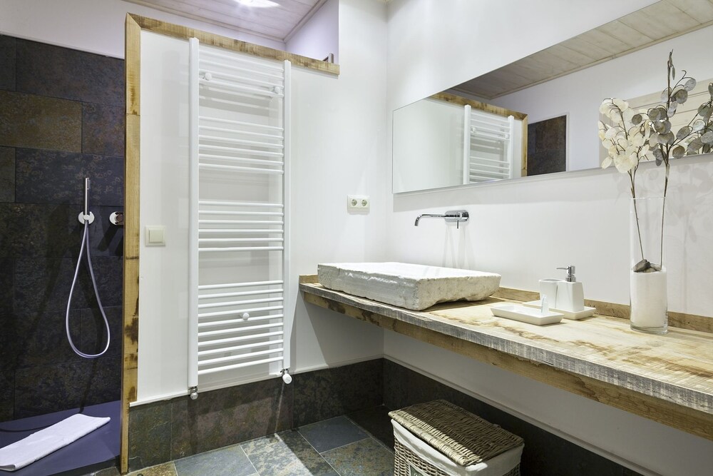 Residencial Val de Ruda by Luderna