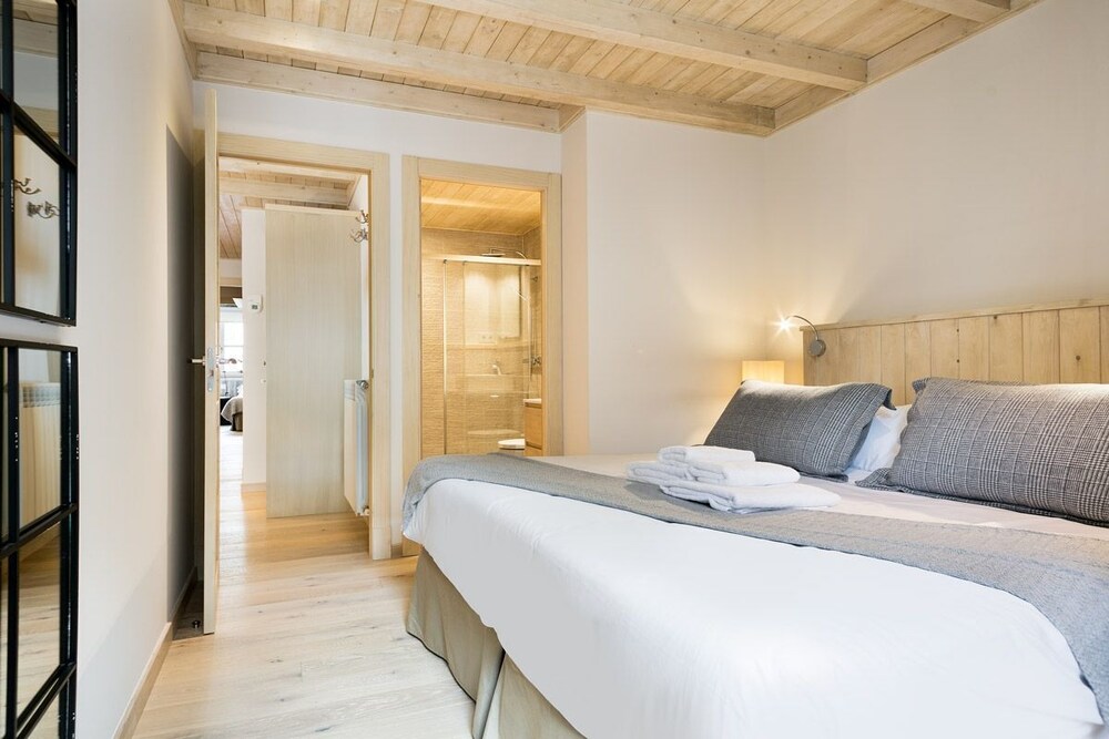 Residencial Val de Ruda by Luderna