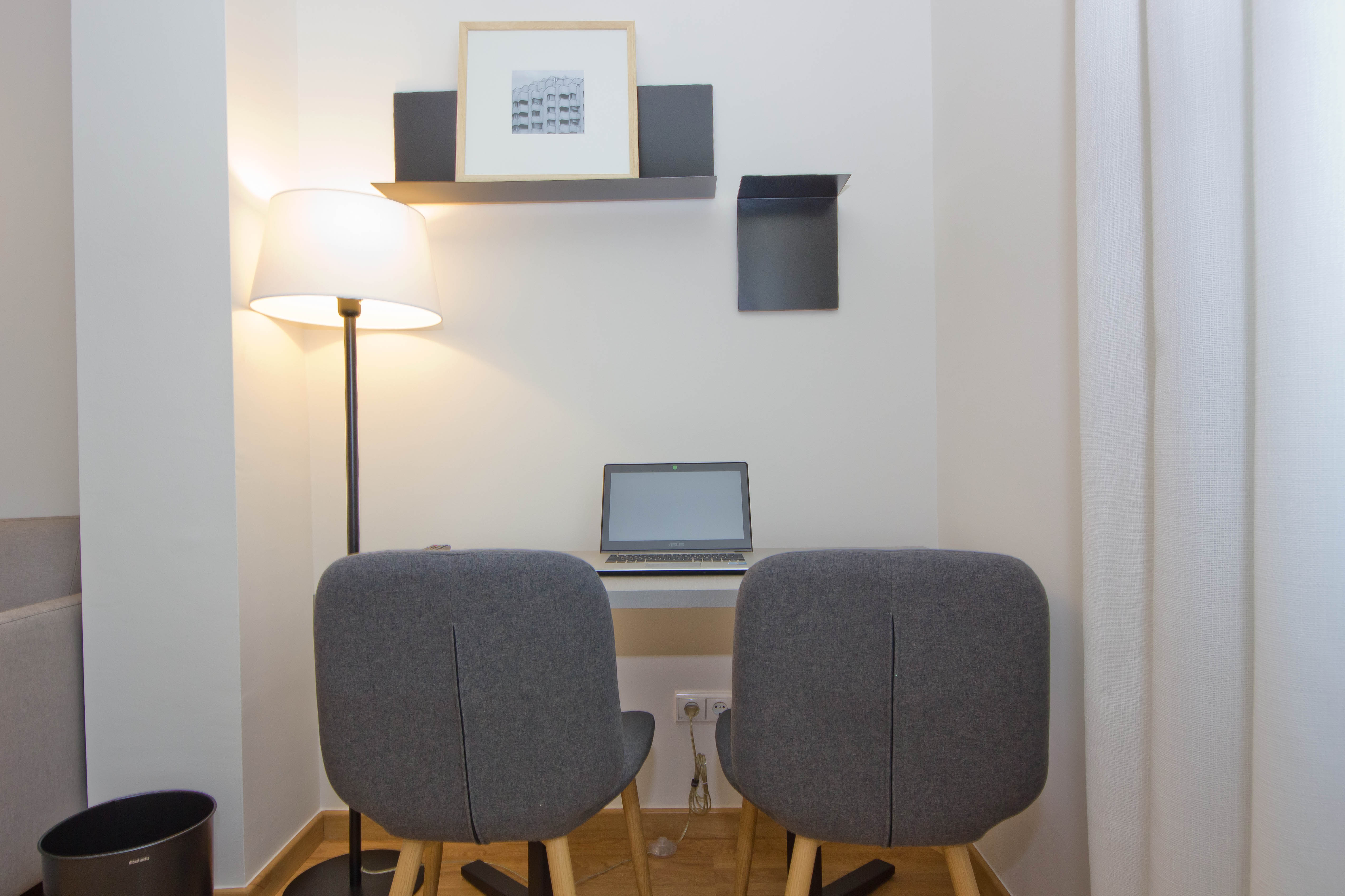 Aparthotel Atenea Vallès