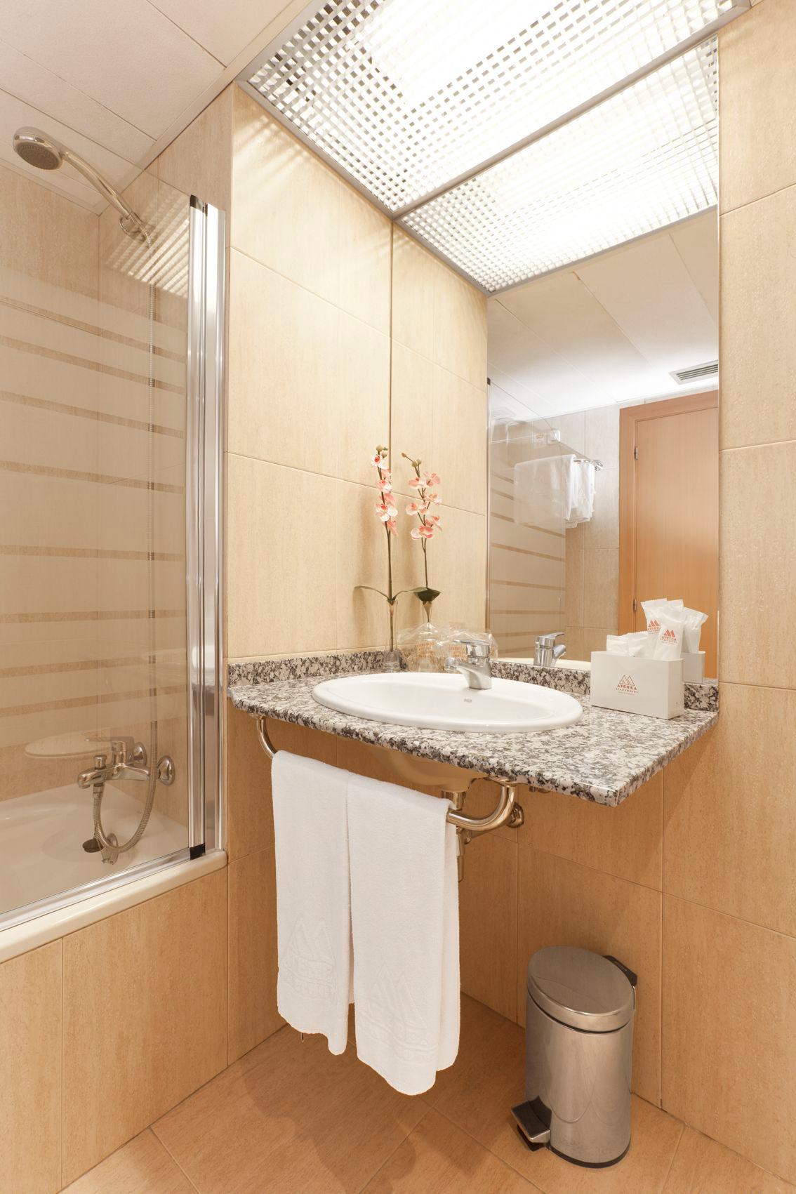 Aparthotel Atenea Vallès