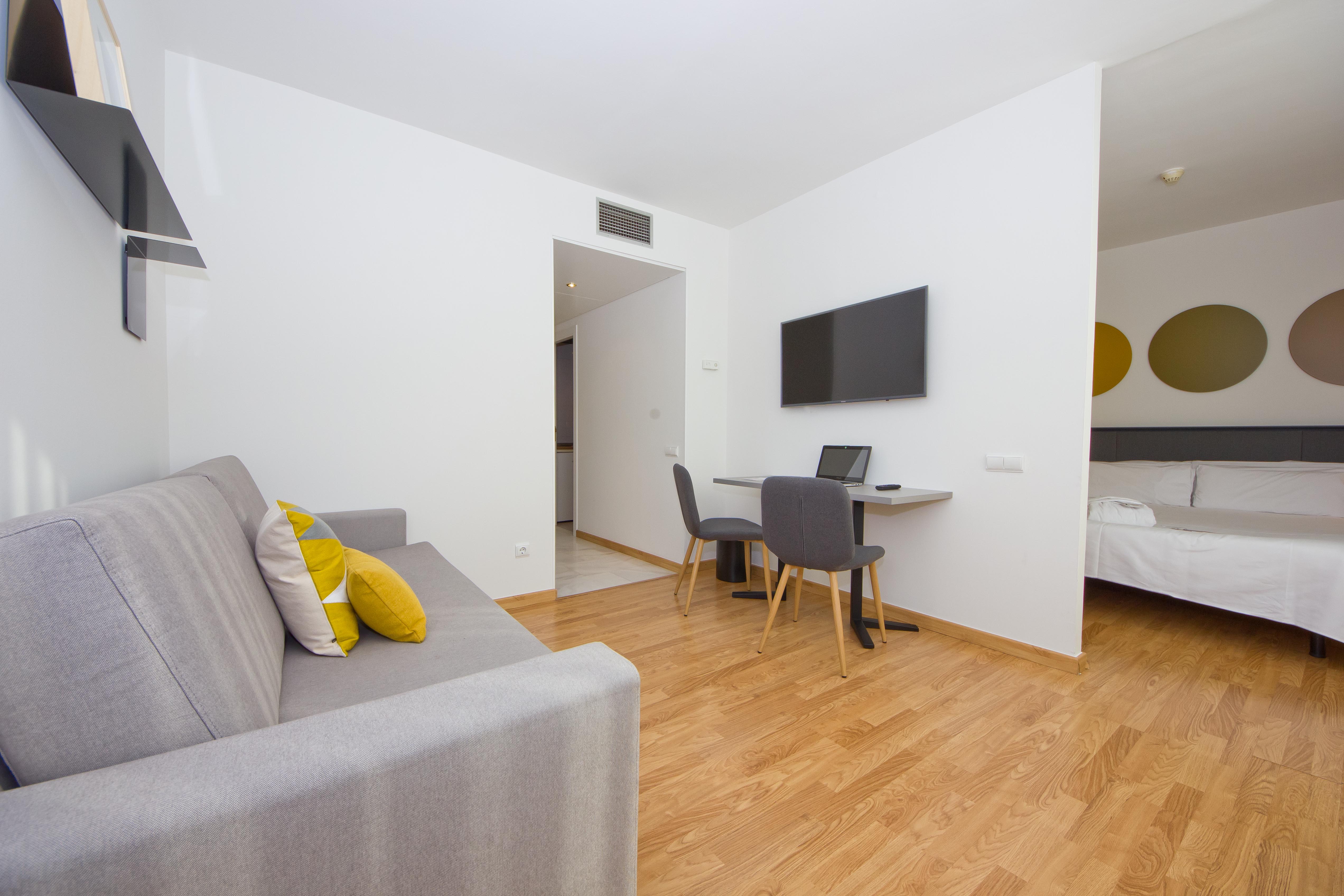 Aparthotel Atenea Vallès