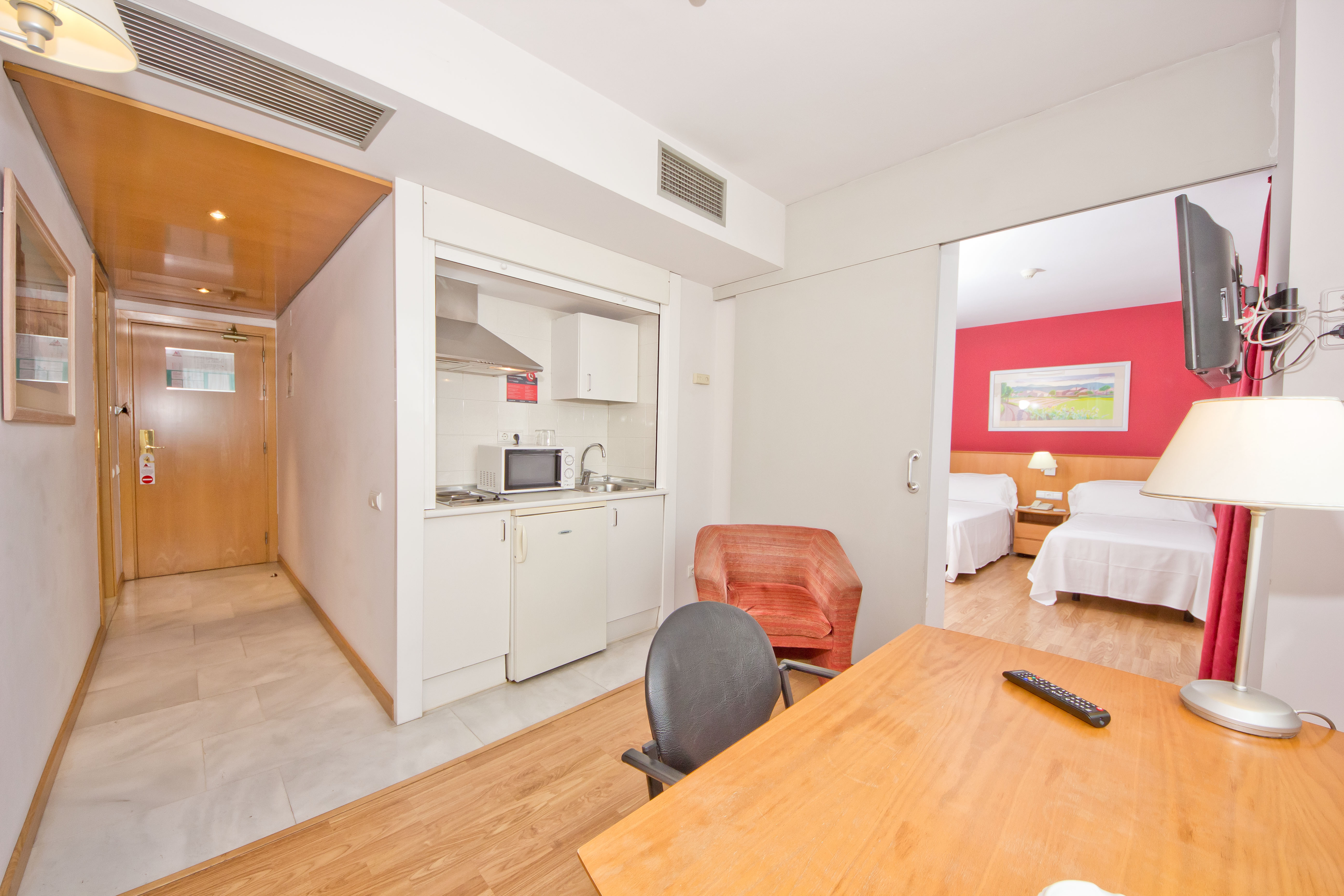 Aparthotel Atenea Vallès