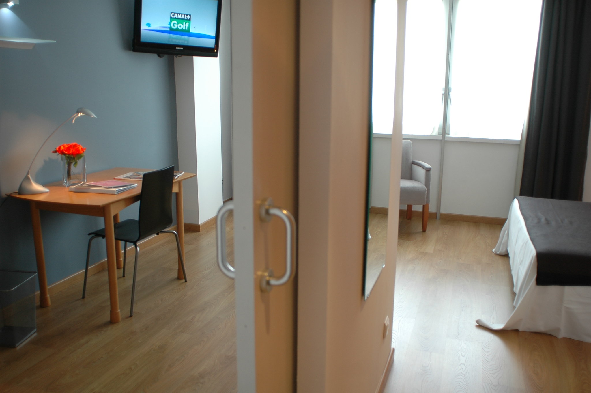 Aparthotel Atenea Vallès