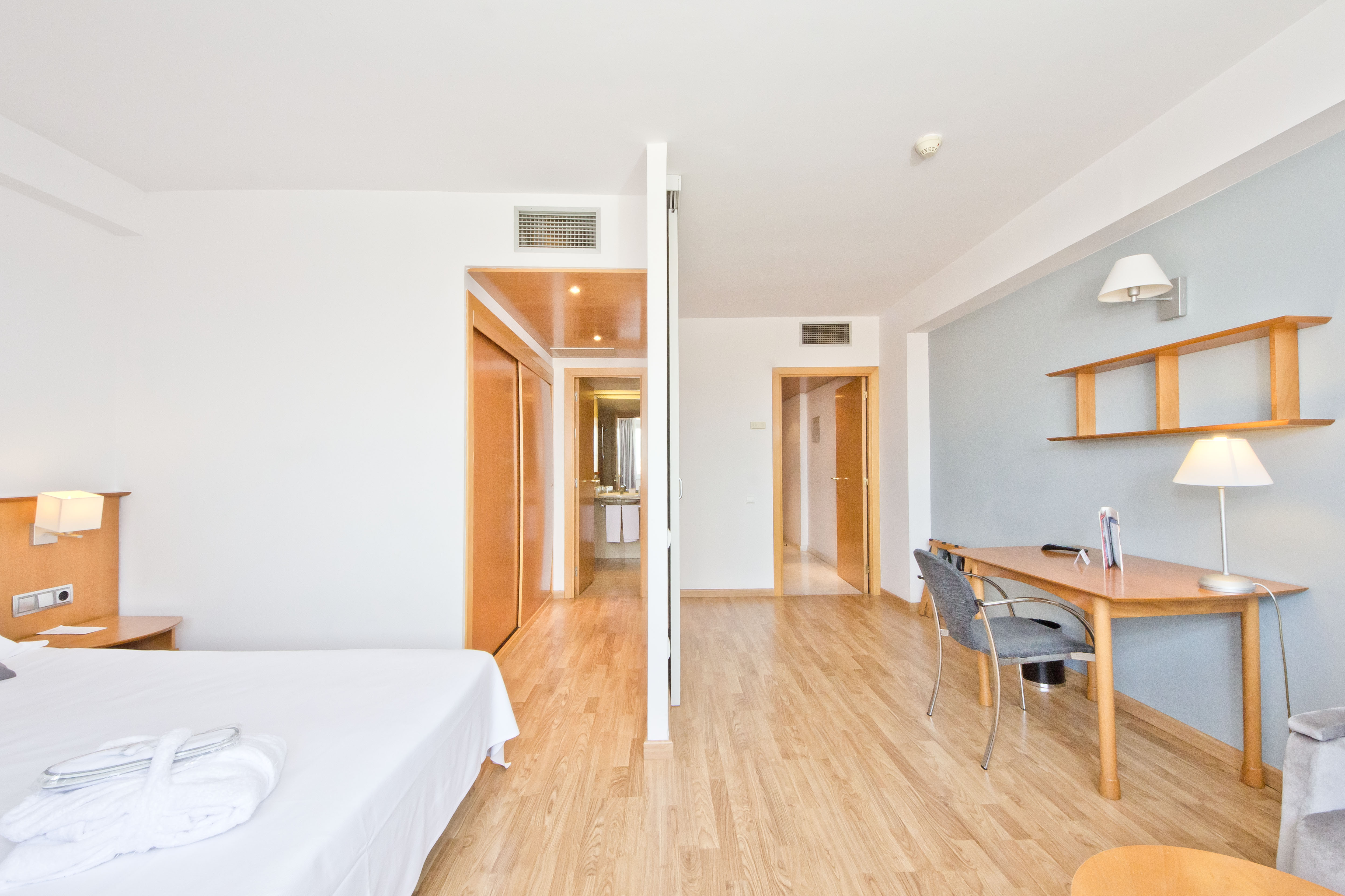 Aparthotel Atenea Vallès