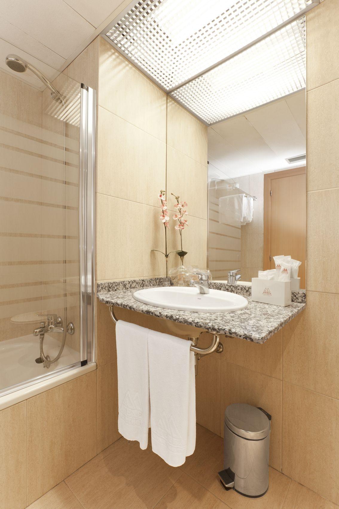 Aparthotel Atenea Vallès