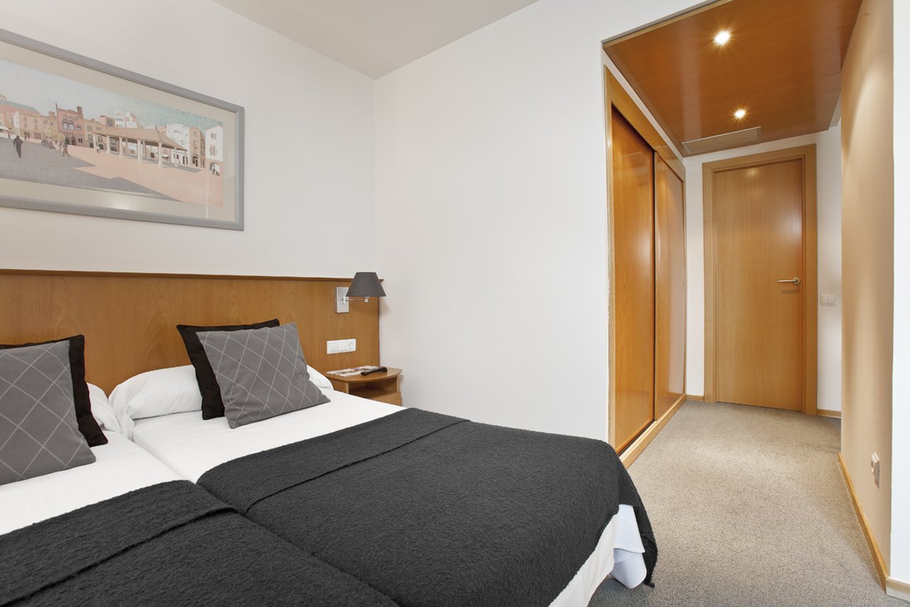 Aparthotel Atenea Vallès