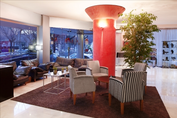 Aparthotel Atenea Vallès