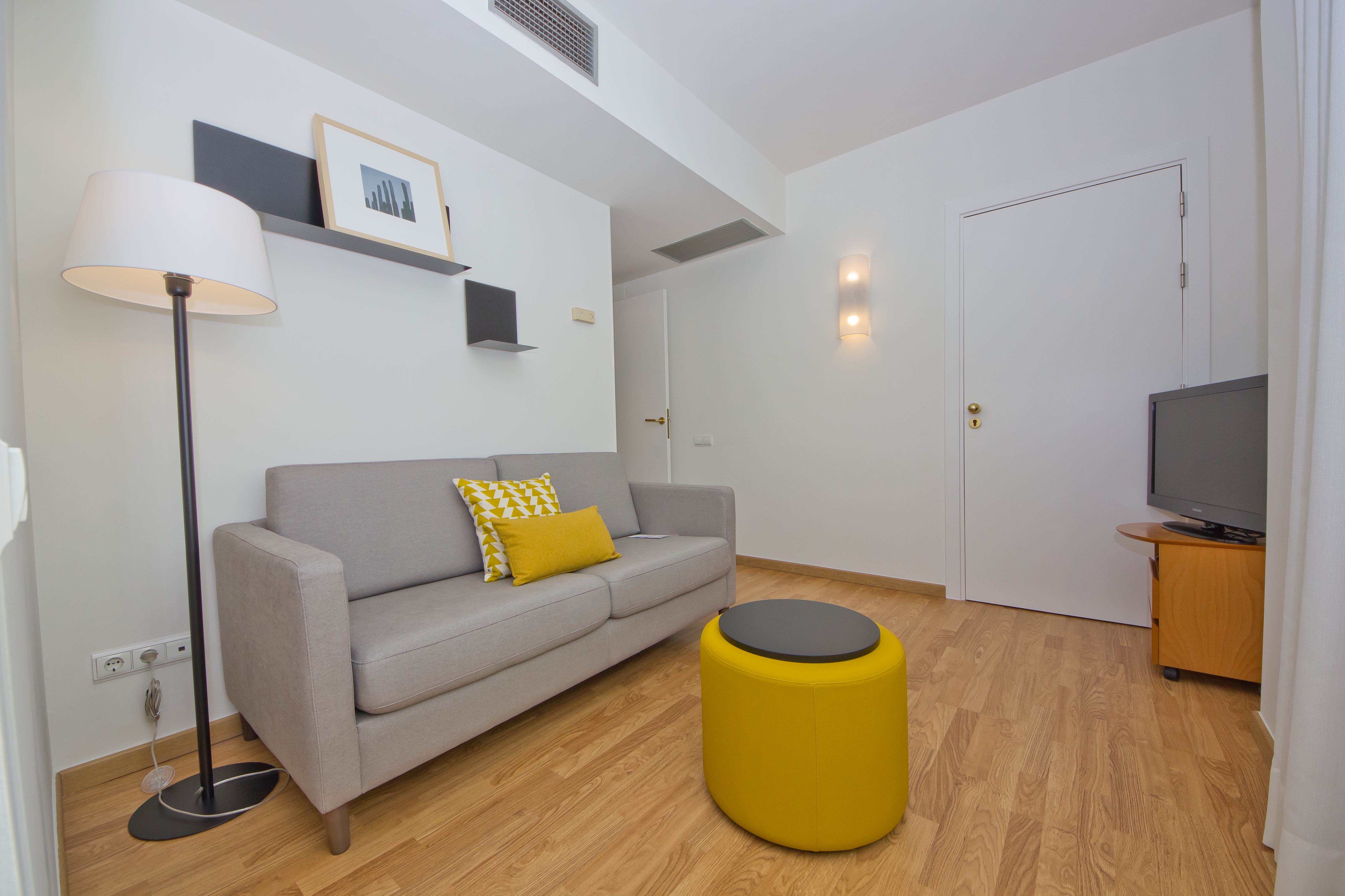 Aparthotel Atenea Vallès