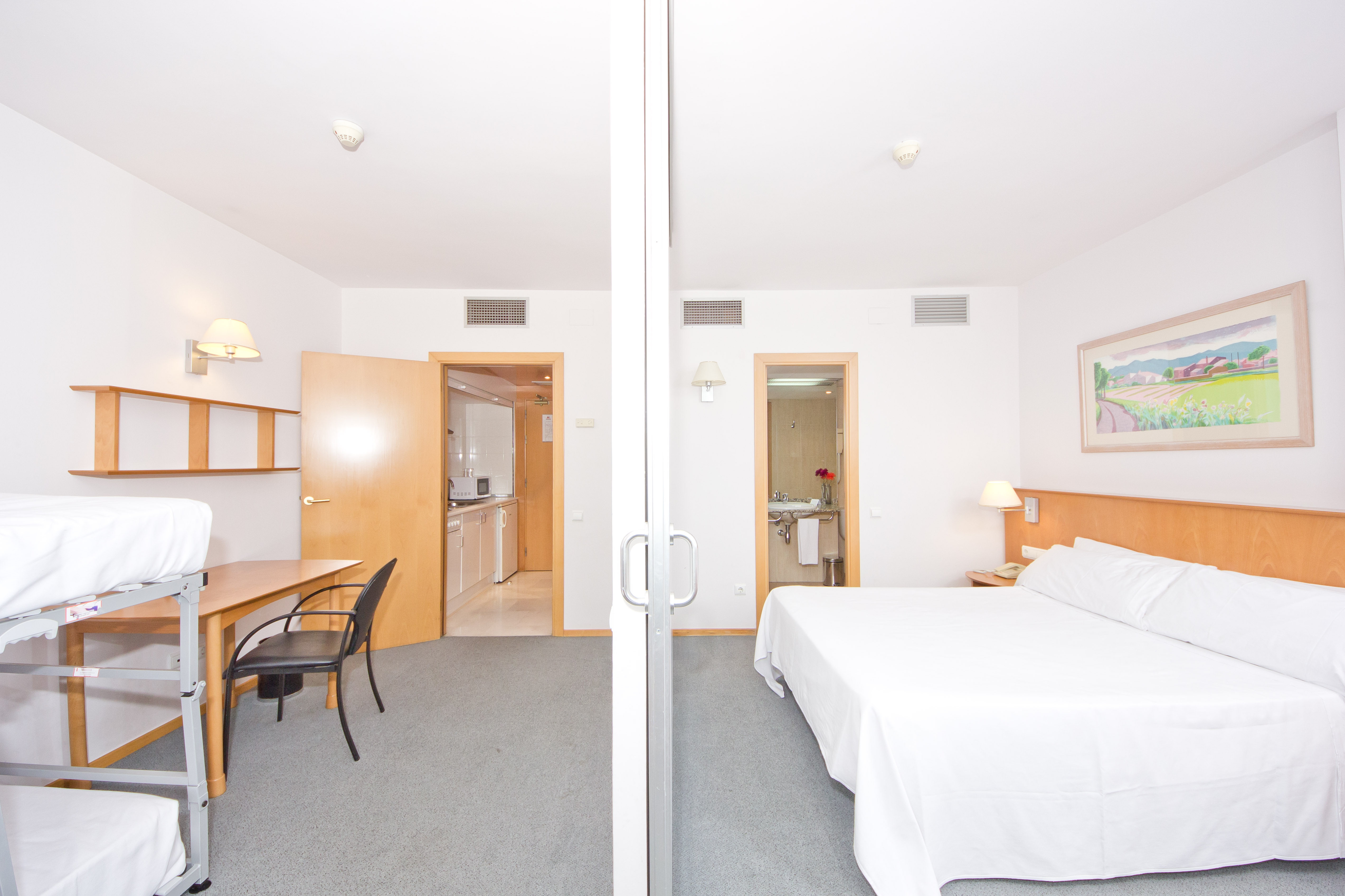 Aparthotel Atenea Vallès