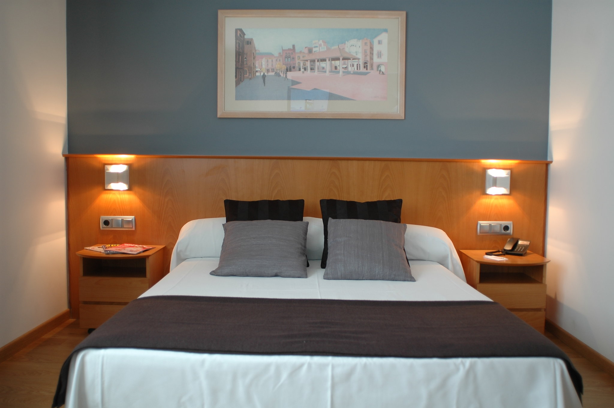 Aparthotel Atenea Vallès