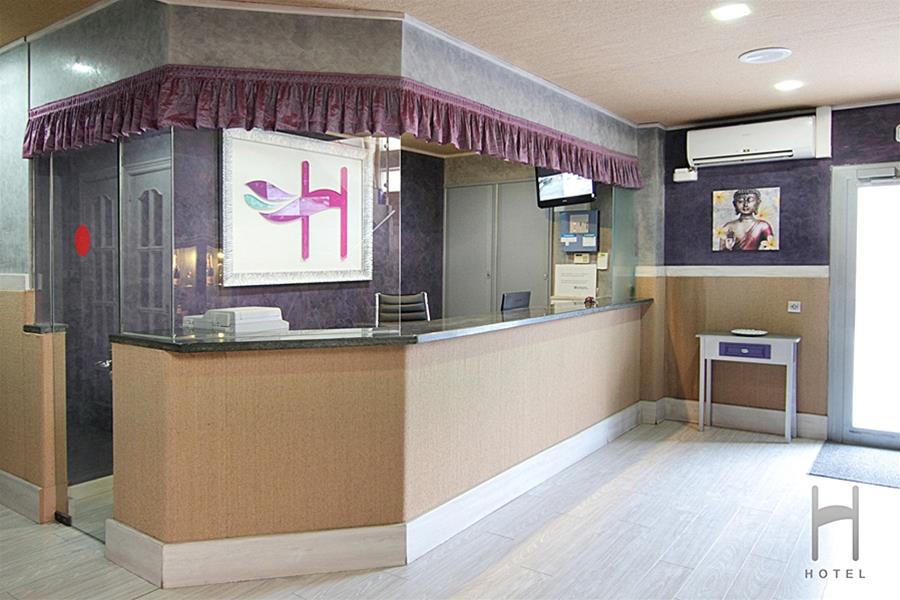 Hotel H