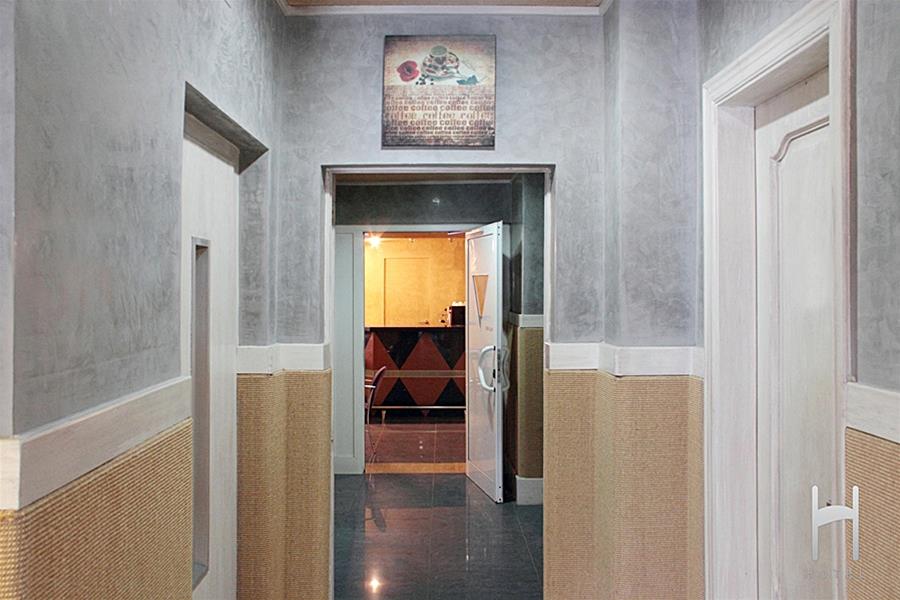Hotel H