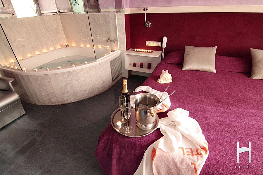 Hotel H
