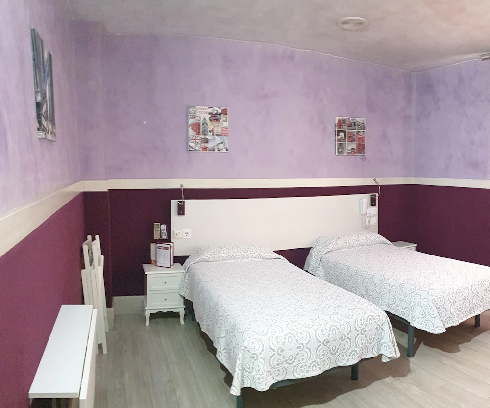 Hotel H