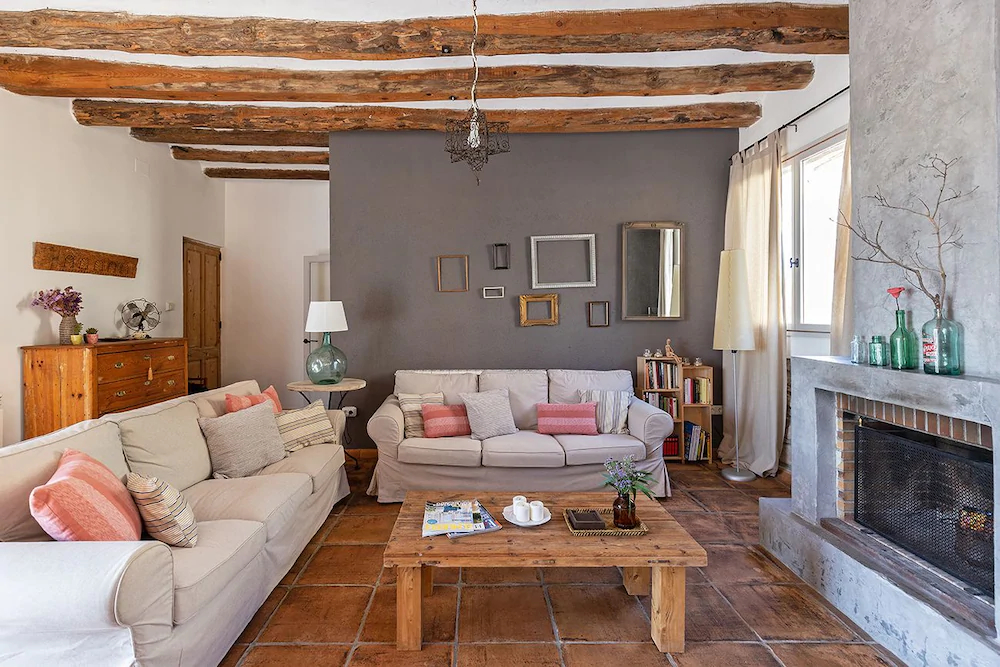Casa Les Germanes