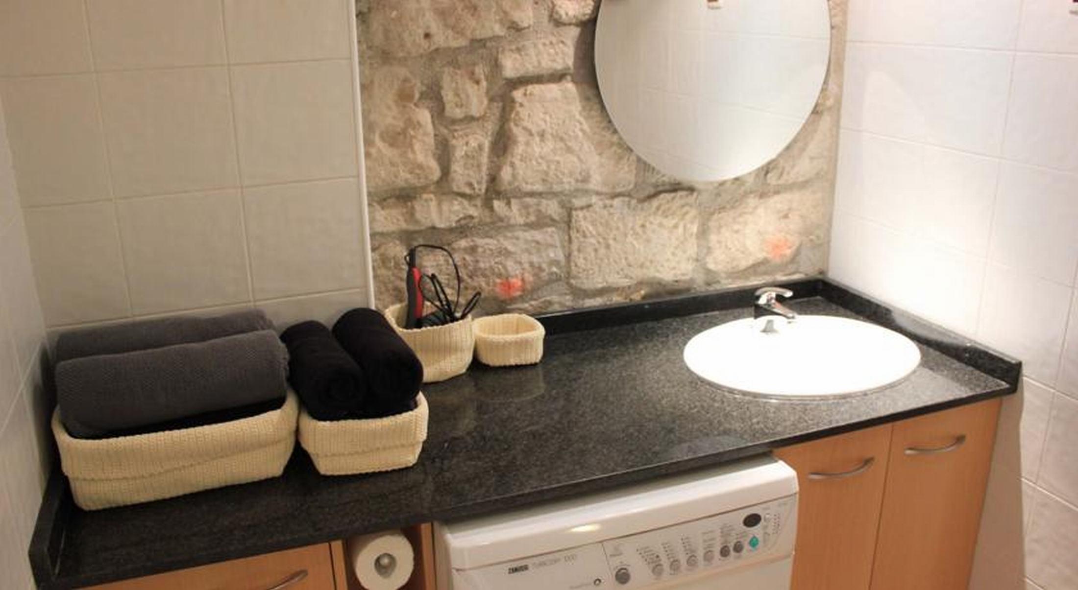 Urbi Manresa Apartments