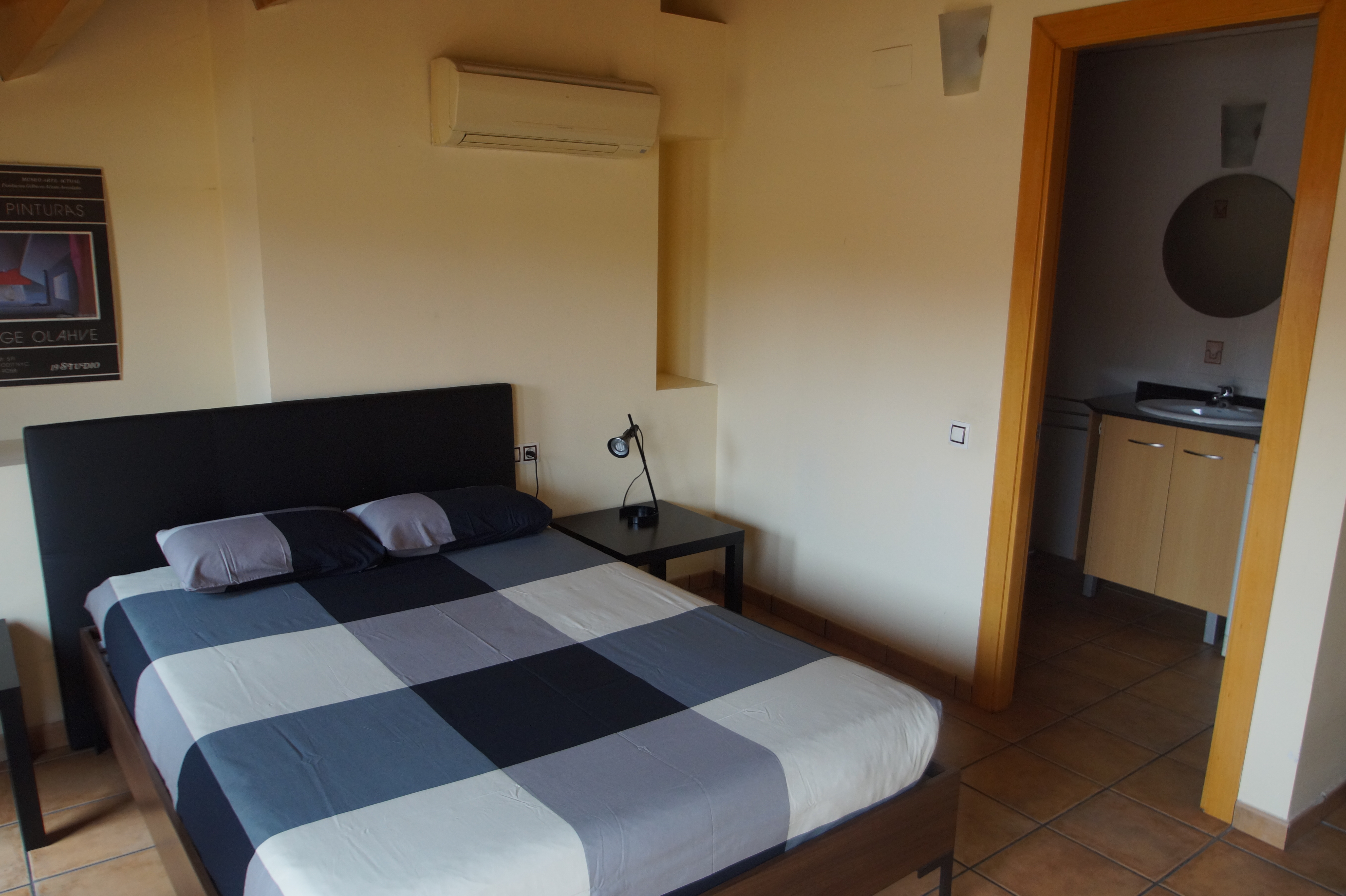 Urbi Manresa Apartments