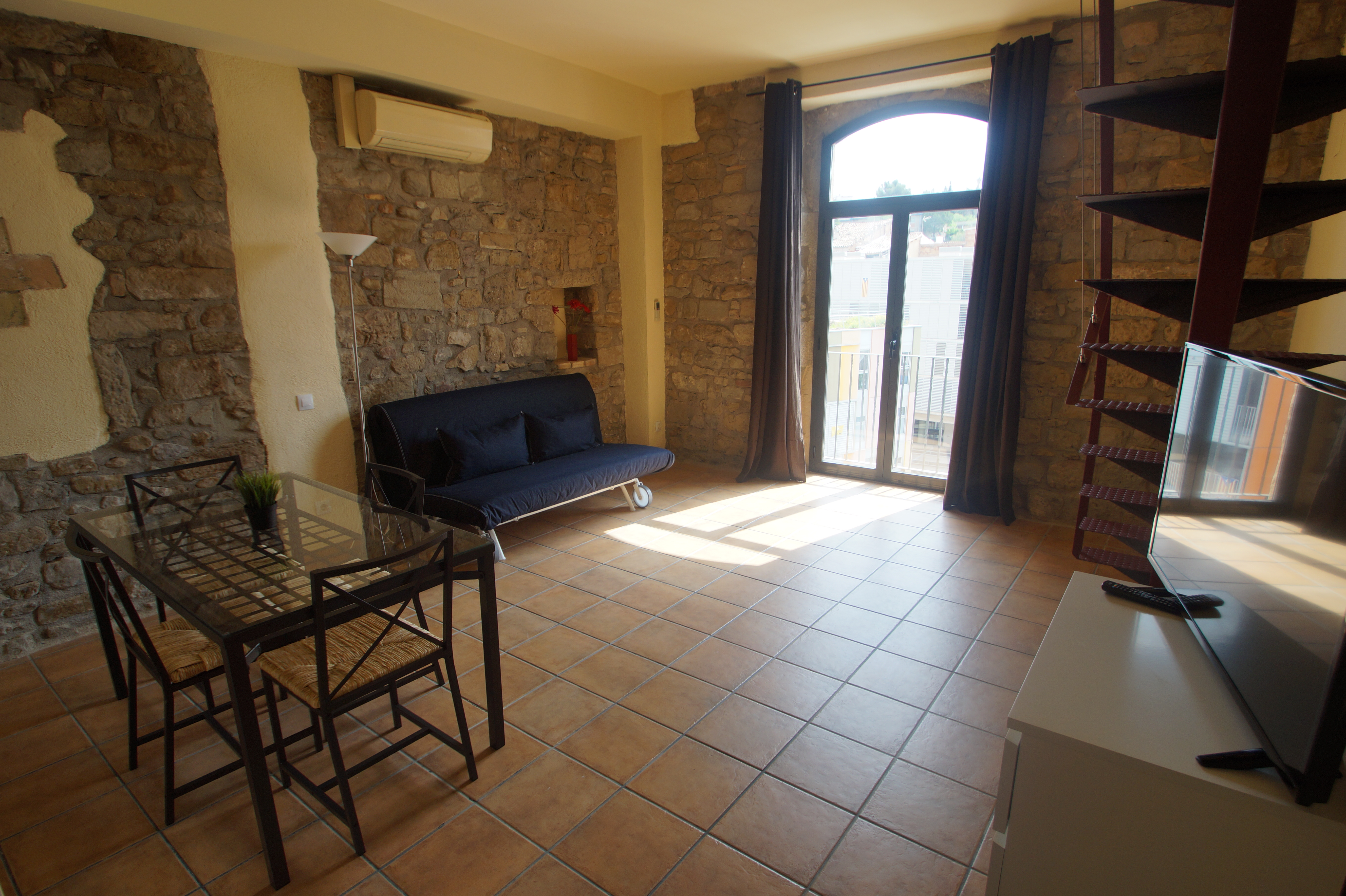 Urbi Manresa Apartments