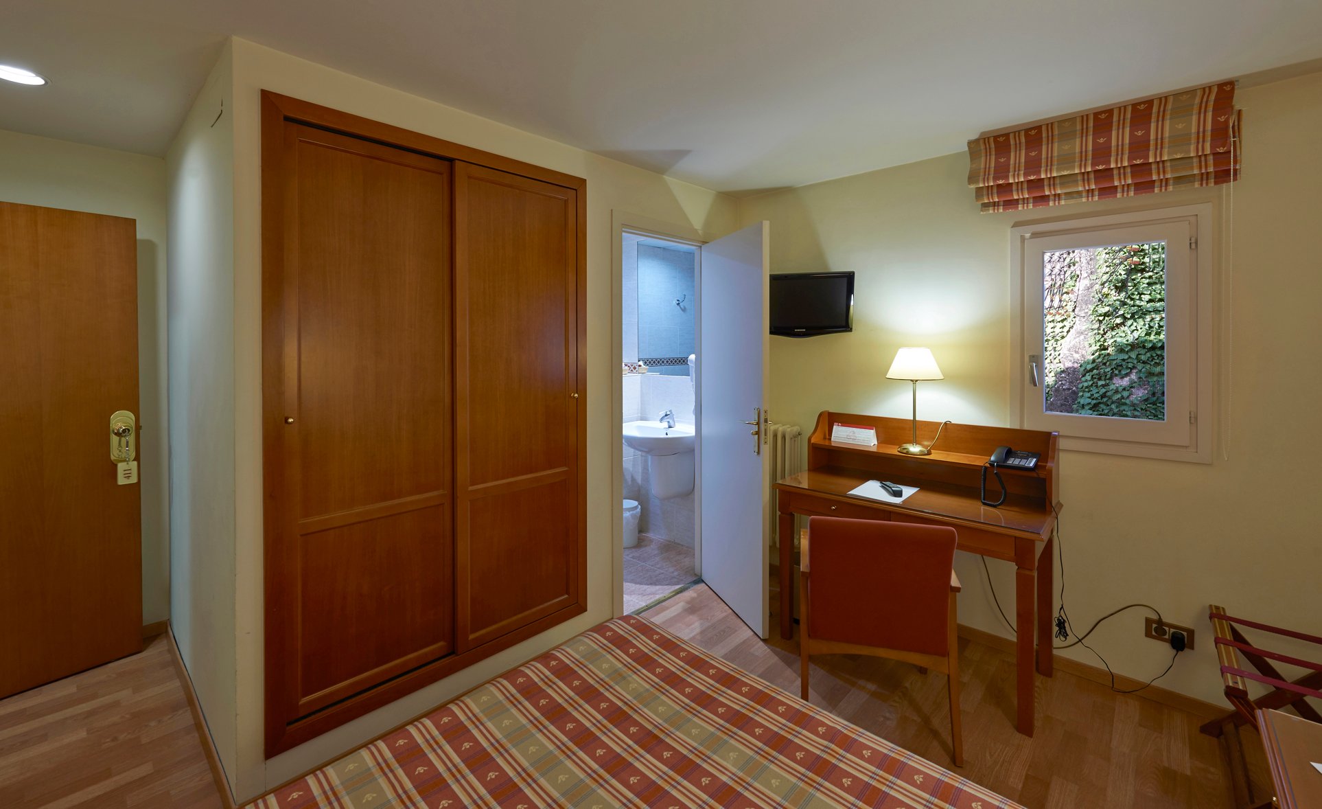 Hotel Abad Cisneros
