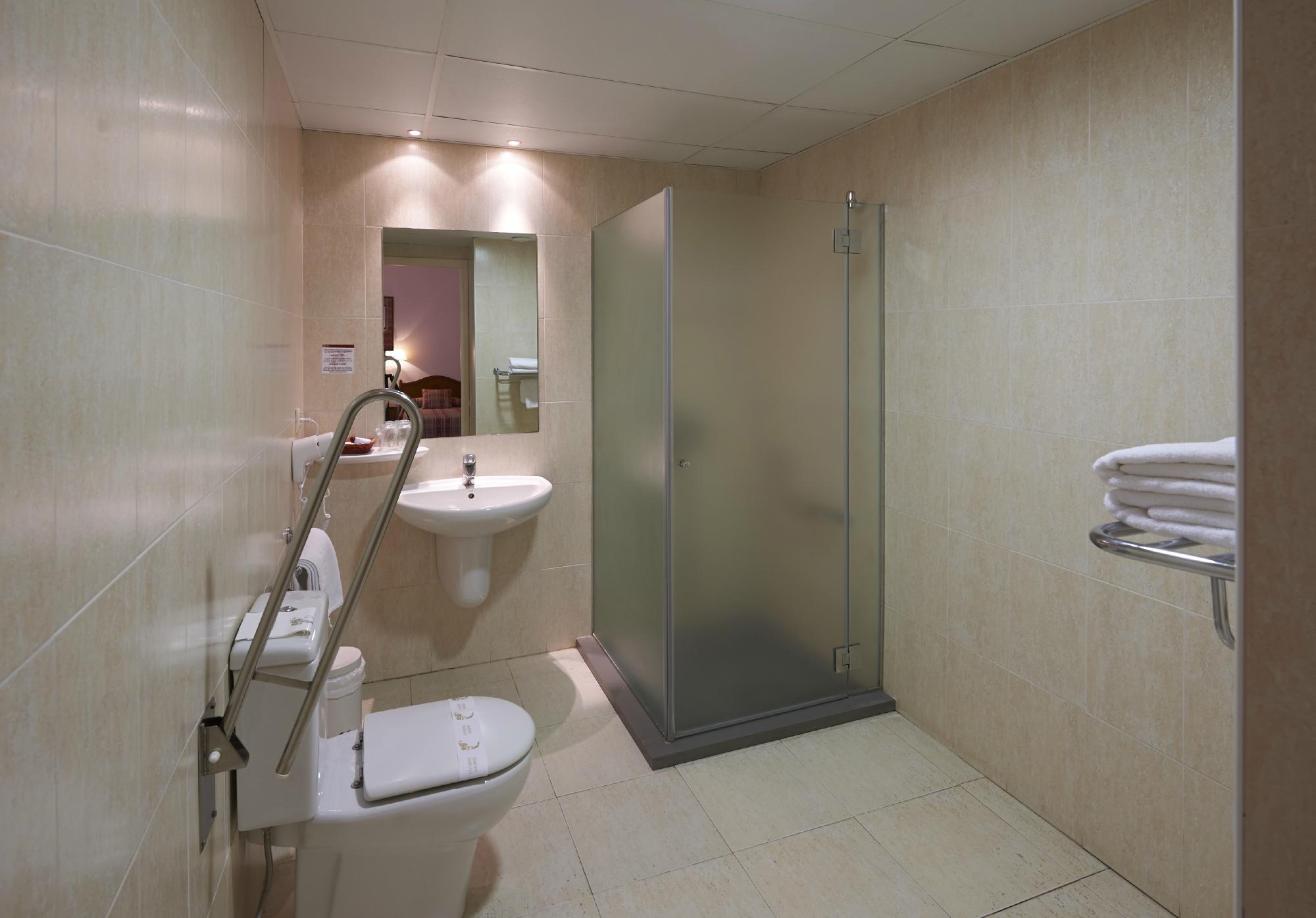 Hotel Abad Cisneros