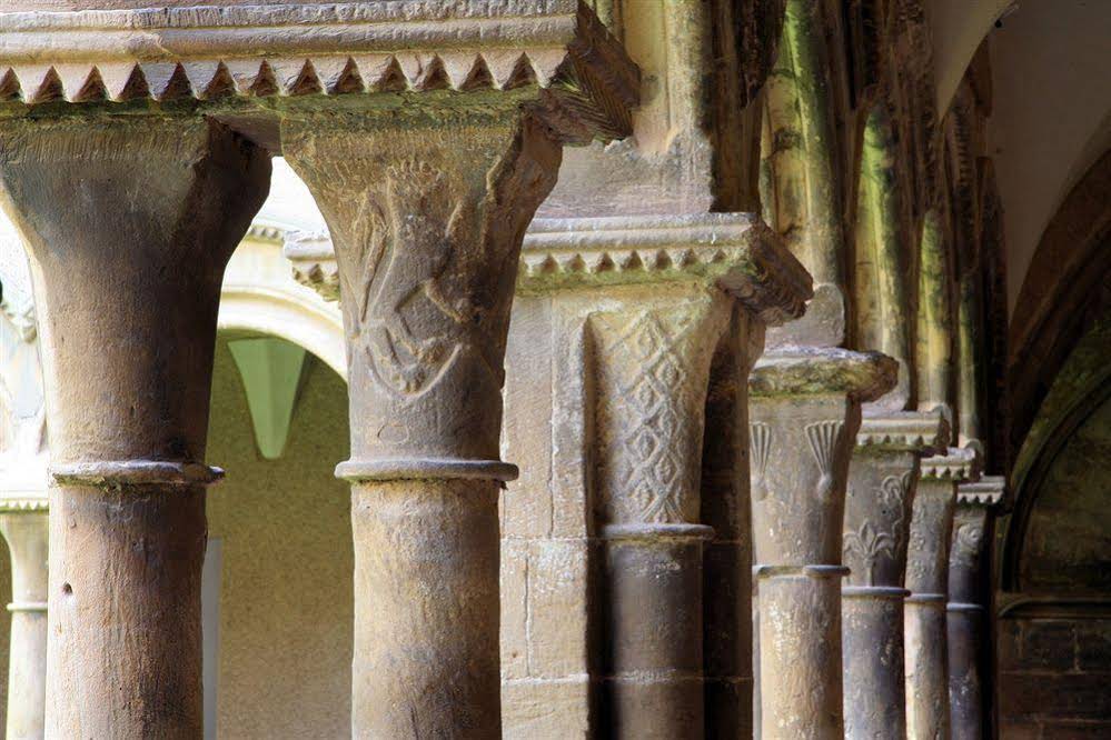 Monestir de les Avellanes